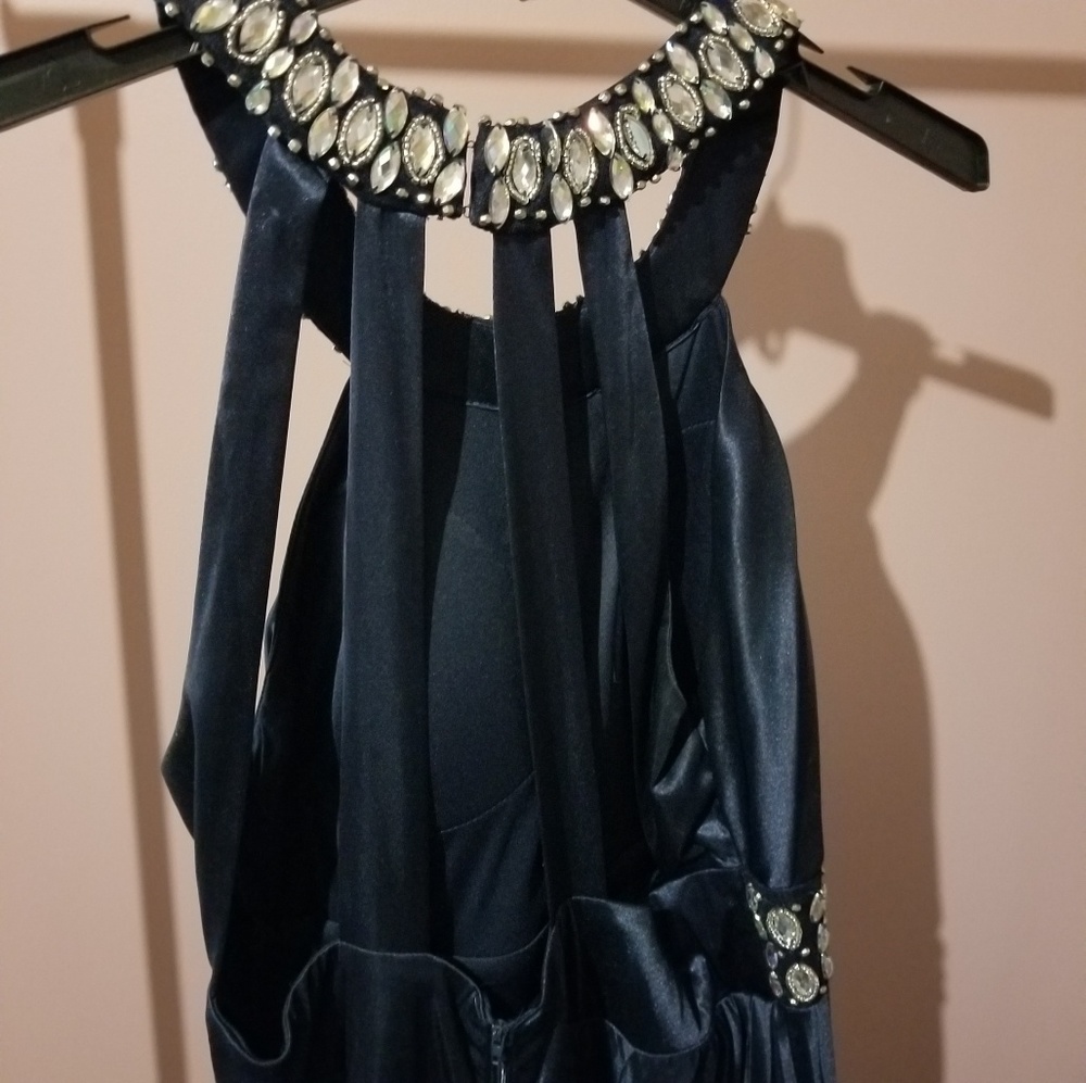 Prom dress - Picture 2 of 2